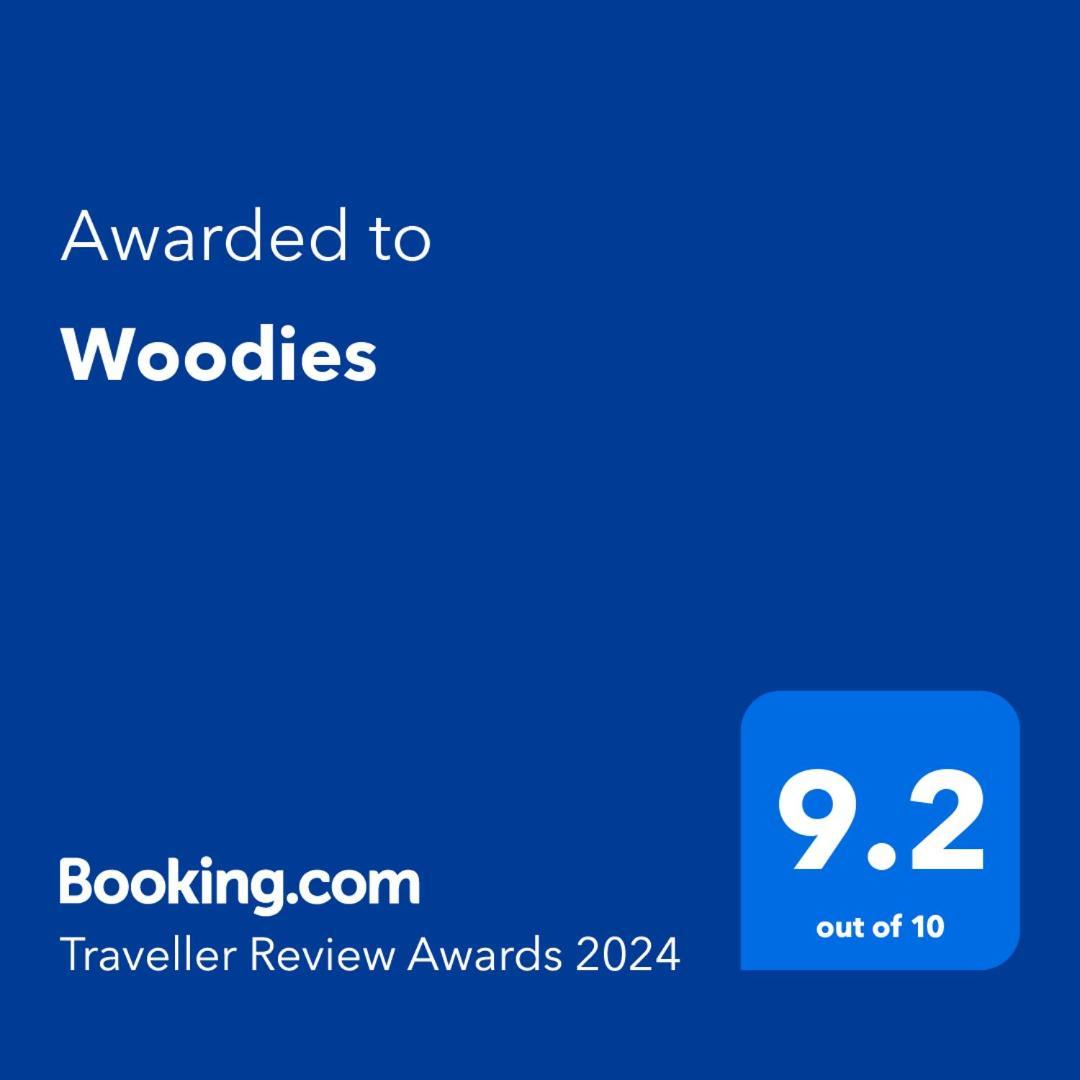 Woodies Peasmarsh Екстериор снимка